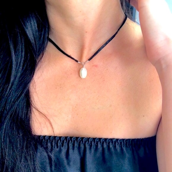 Beautiful Pearl Choker Princess Necklace - Picture 3 of 5